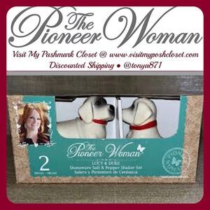 🦋 New Pioneer Woman Lucy and Duke Salt & Pepper Shakers
